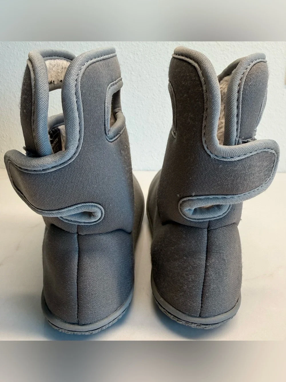 BOGS Baby Winter Boots Gray Faux Fur Kids Size 9